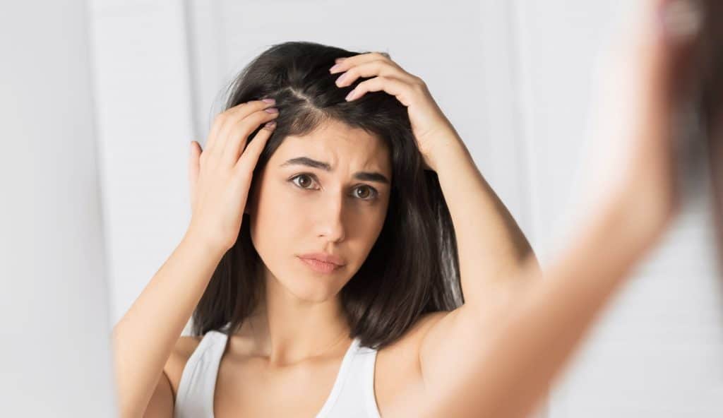 Social Media Helps The Spread Of Head Lice Selfies
