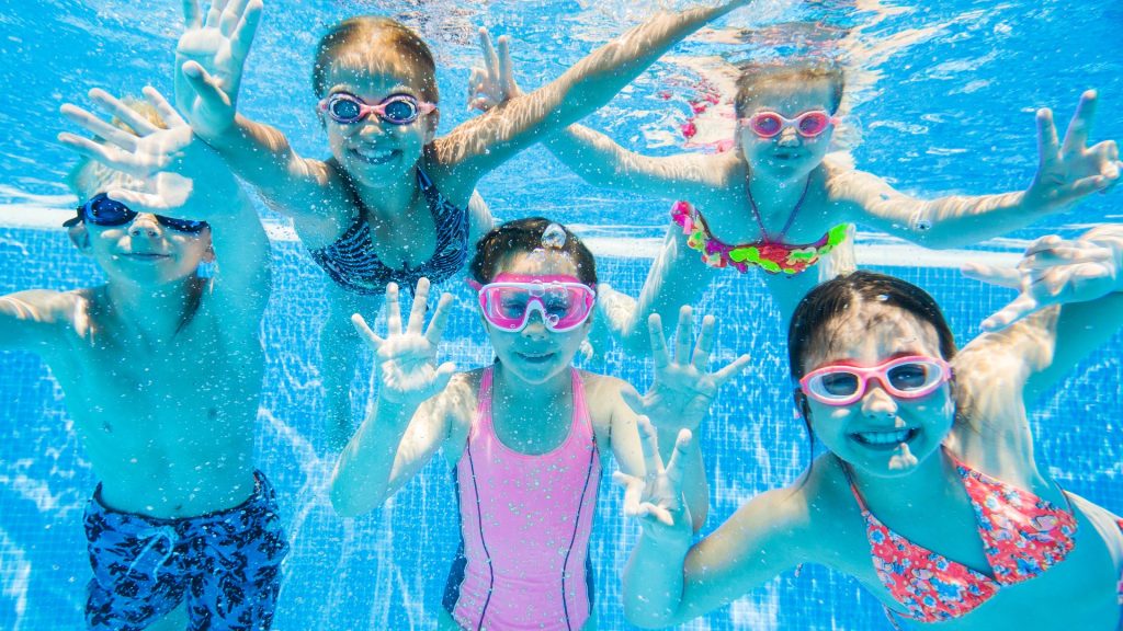 Why a Summer of Swims Won’t End Your Child’s Lice
