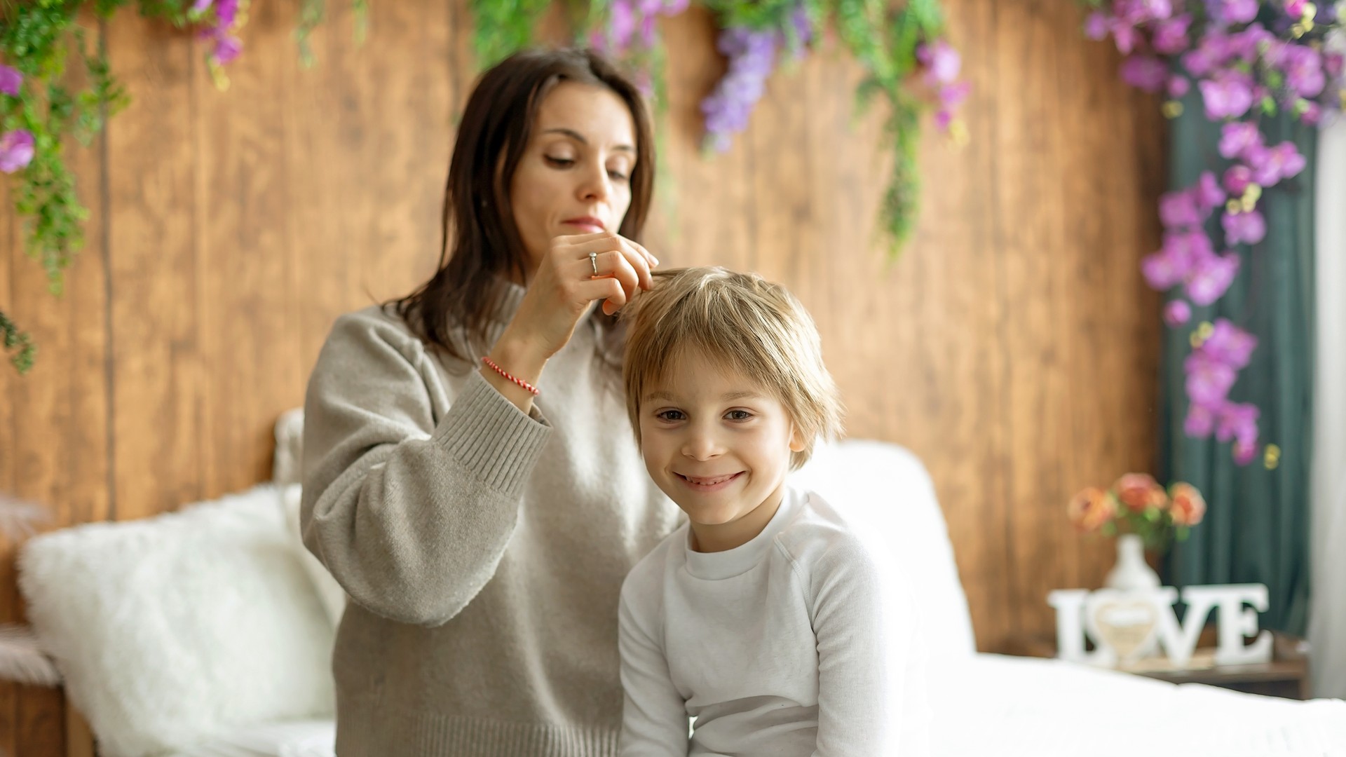 How Does the Head Lice Life Cycle Affect Treatment?