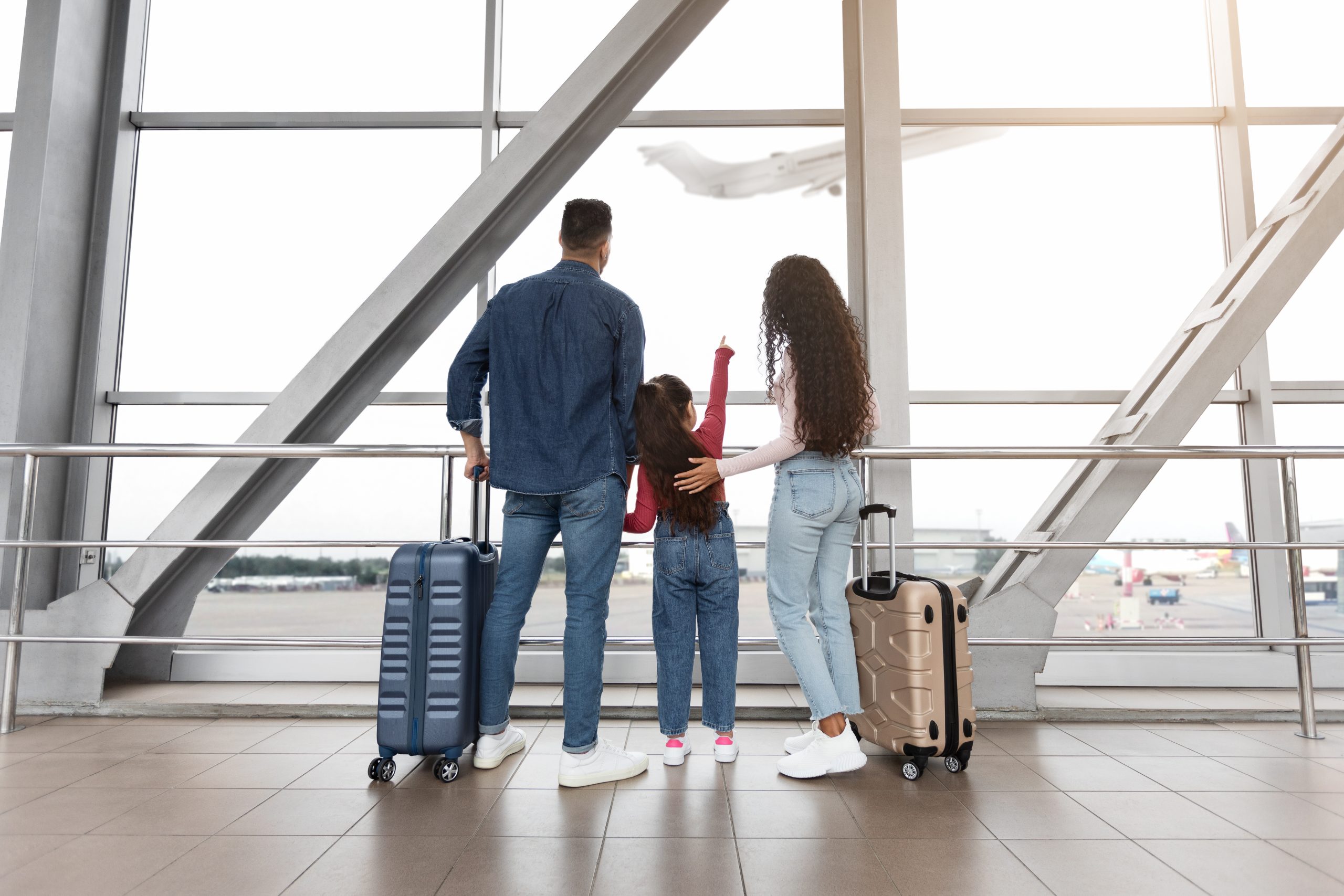 Holiday Travel and Head Lice: What Families Need to Know